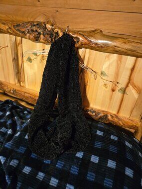 Women's Infinity Scarf  OS. EUC